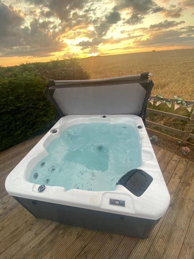 Hotel Country Bumpkins Luxury Glamping à Wellingore Extérieur photo