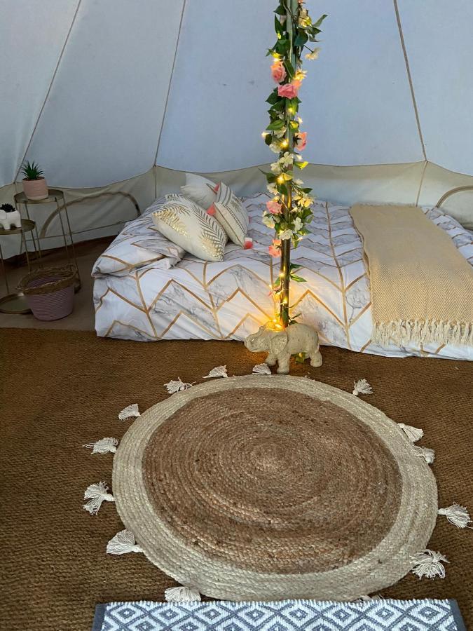 Hotel Country Bumpkins Luxury Glamping à Wellingore Extérieur photo