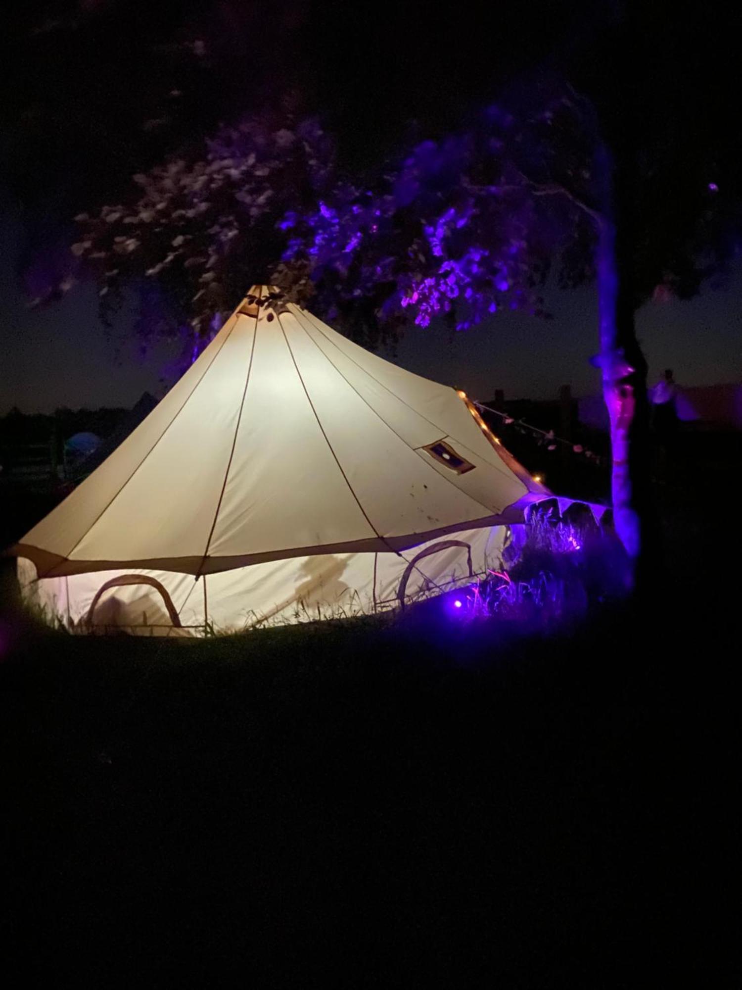 Hotel Country Bumpkins Luxury Glamping à Wellingore Extérieur photo