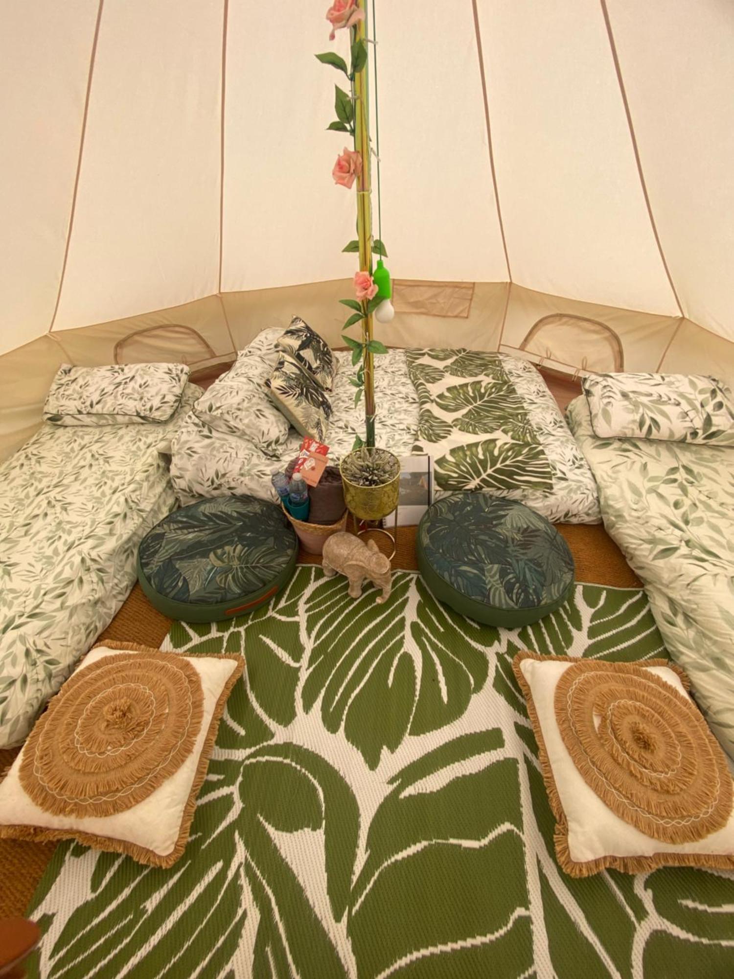 Hotel Country Bumpkins Luxury Glamping à Wellingore Extérieur photo