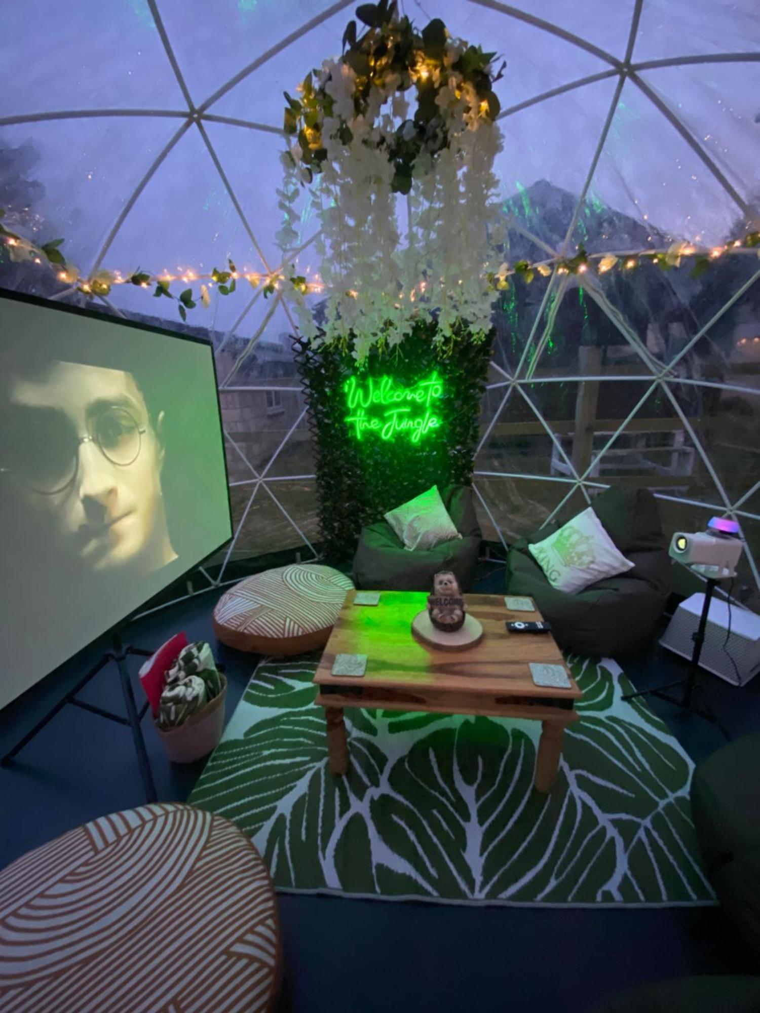 Hotel Country Bumpkins Luxury Glamping à Wellingore Extérieur photo
